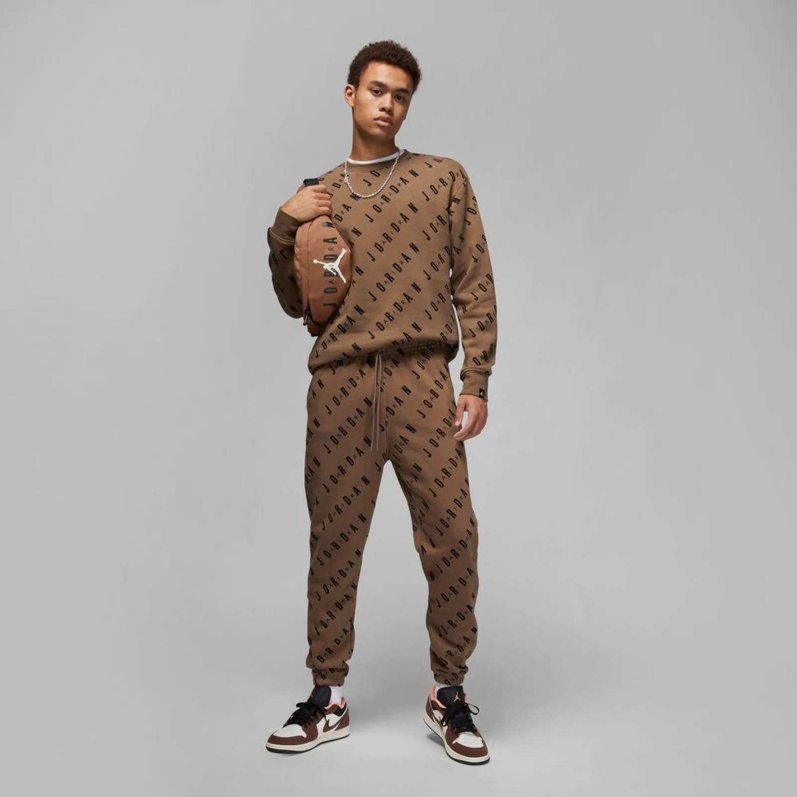 Air Jordan Essentials Graphic Fleece Pants ''Palomino''