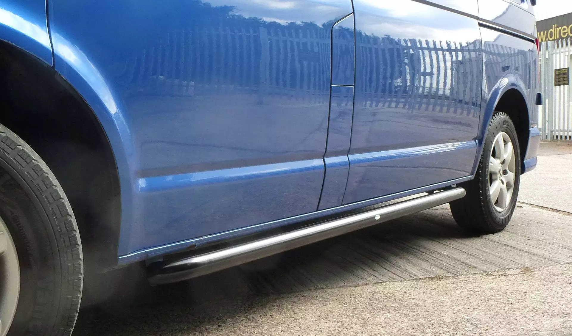 Black Powder Coated OE Style Steel Side Bars for Volkswagen Transporter T5 LWB