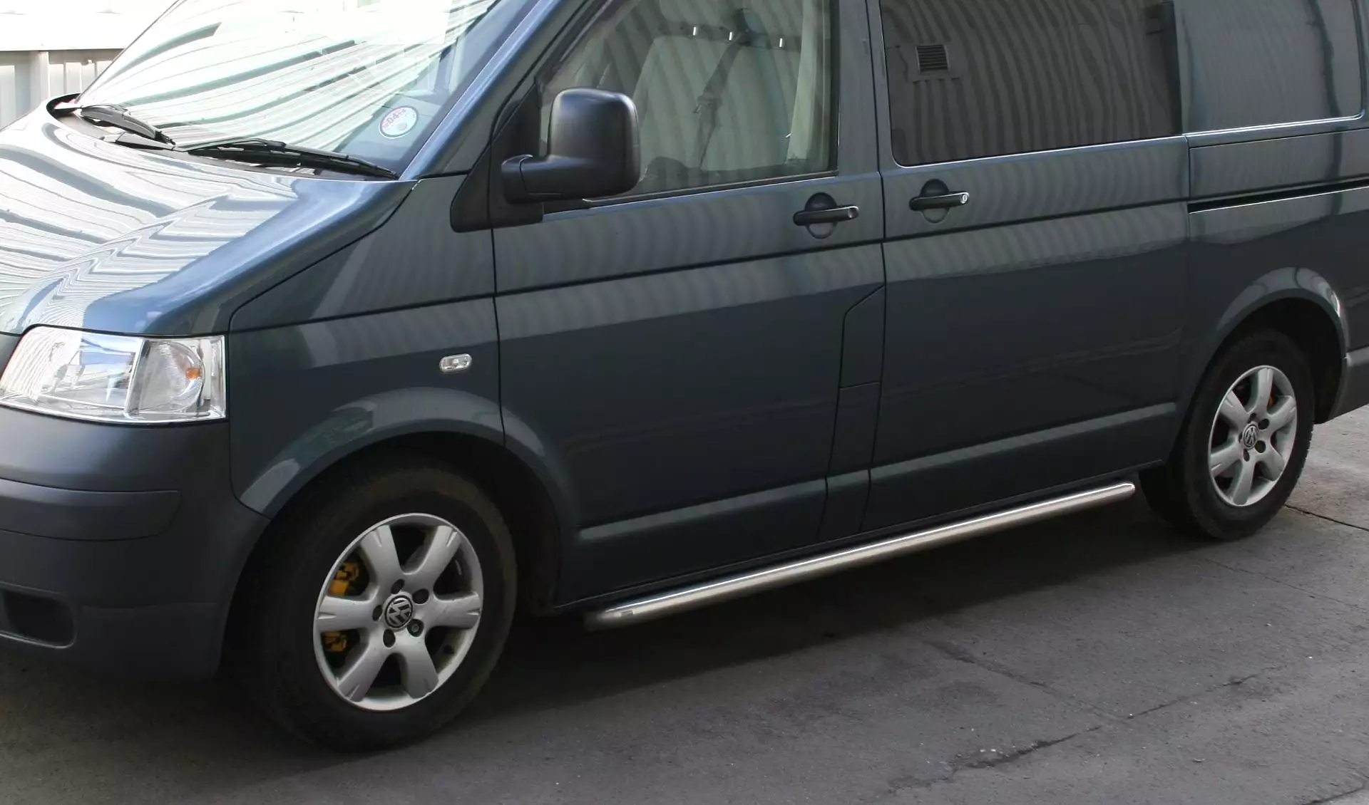 OE Style Stainless Steel Side Bars for Volkswagen Transporter T5 LWB