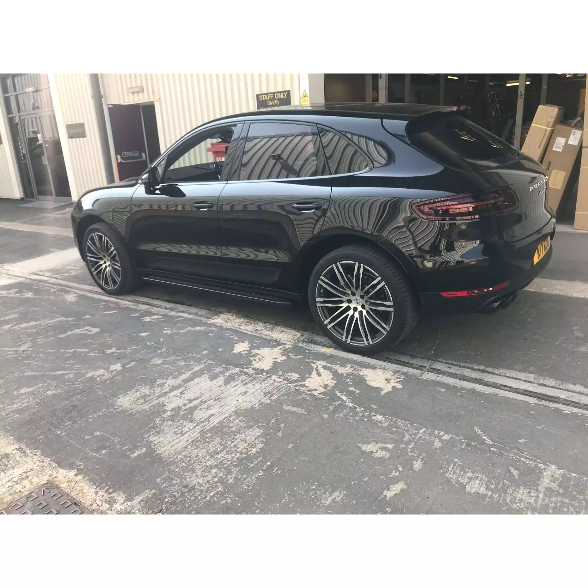 Orca Side Steps Running Boards for Porsche Macan 2014-2019 Pre-Facelift