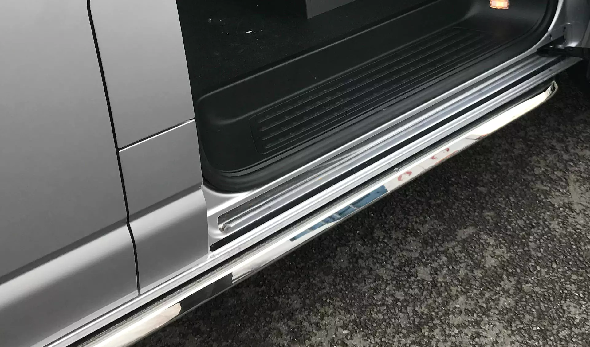 Stainless Steel Angular OE Style Side Bars for Volkswagen Transporter T5 SWB